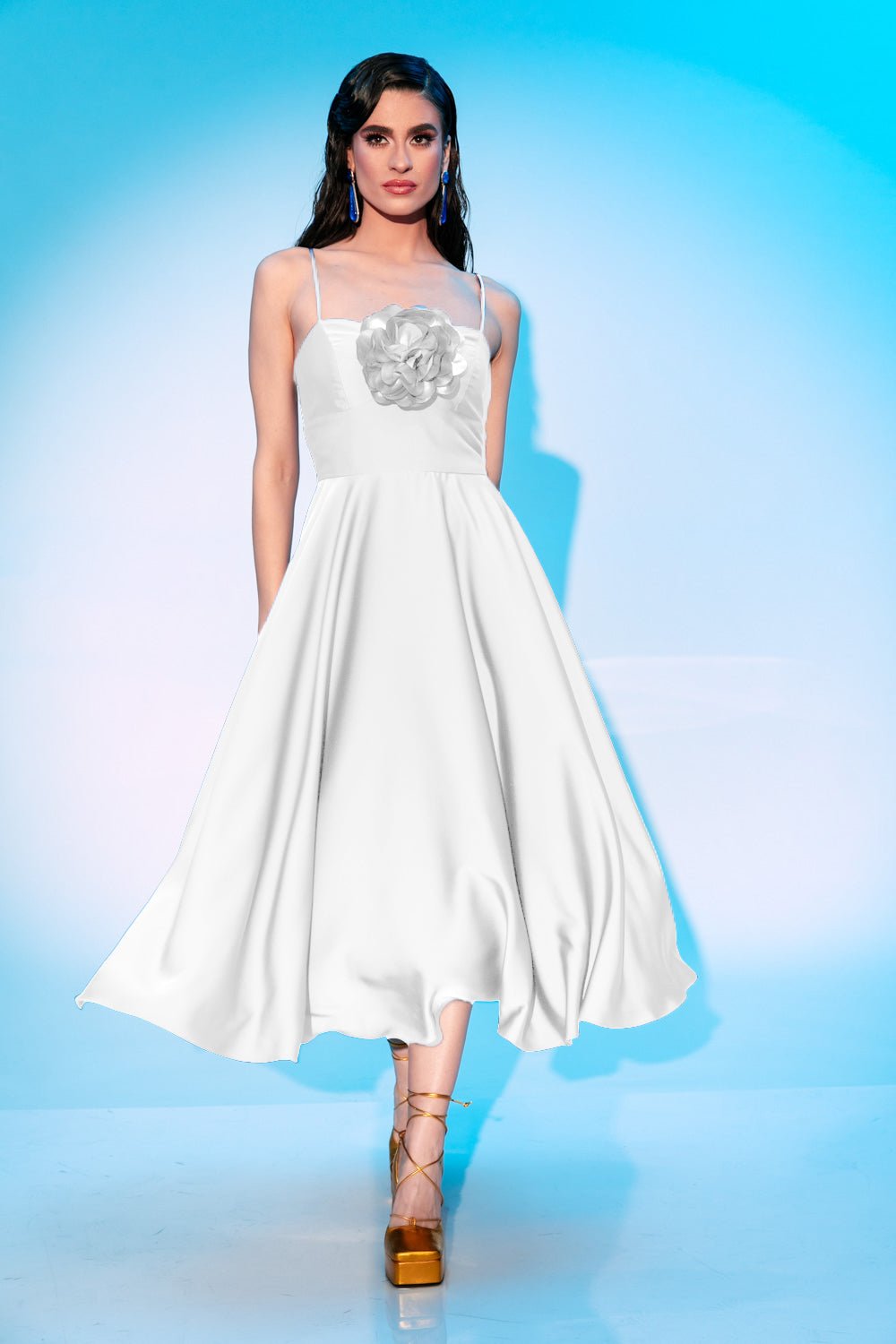 Φόρεμα μίντι κλος με λουλούδι Coelia - A Collection Boutique
