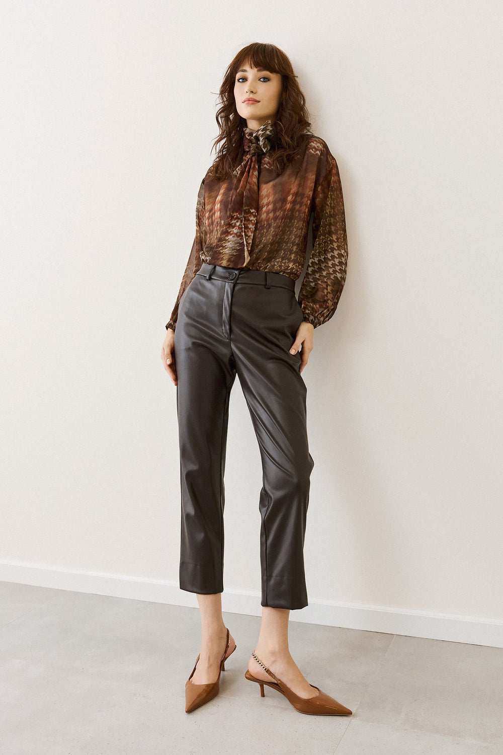 Μπλούζα εμπριμέ με δέτο λαιμό Figaro Fashion