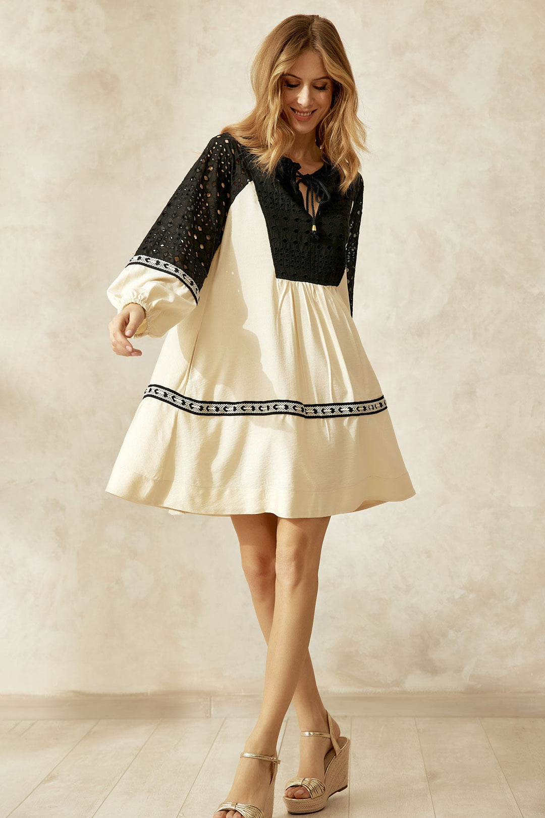 Φόρεμα boho με μπροντερί Figaro Fashion - A Collection Boutique