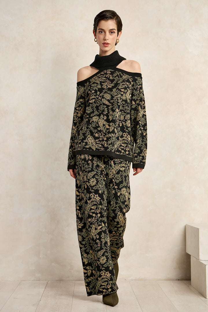 Παντελόνι φλοράλ με πλεκτρό ύφασμα Figaro Fashion - A Collection Boutique