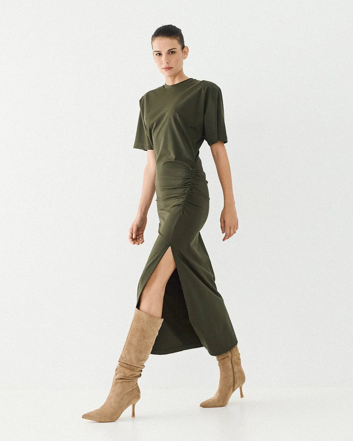 Φόρεμα μίντι με σκίσιμο και σούρες Access Fashion