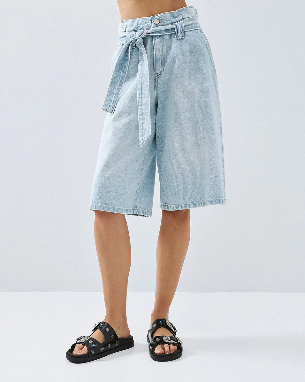 Βερμούδα denim με ζώνη Access Fashion