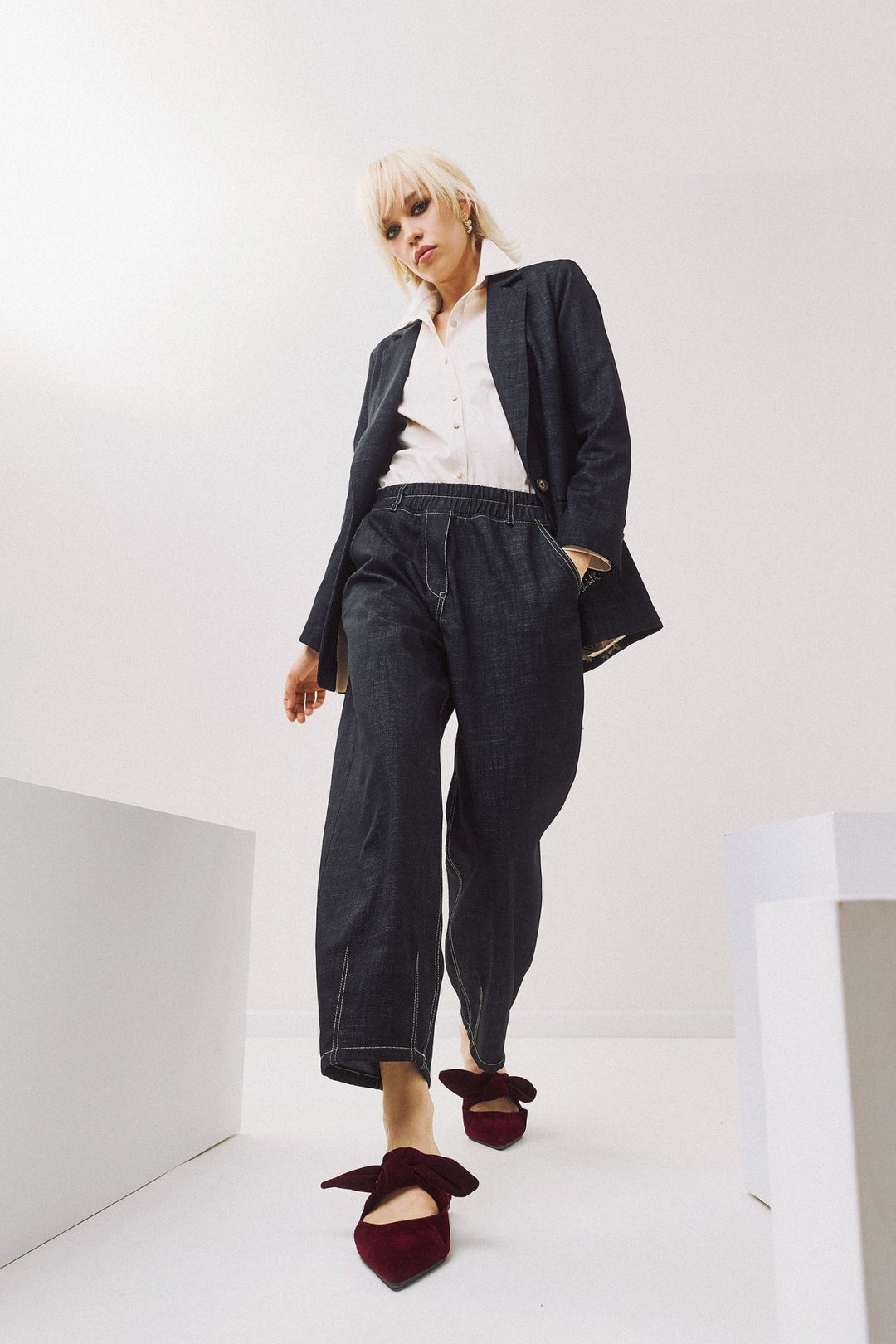 Denim παντελόνι barrel με λάστιχο στη μέση Figaro Fashion