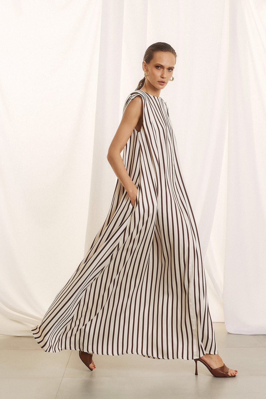 Φόρεμα μάξι ριγέ με βάτες Figaro Fashion