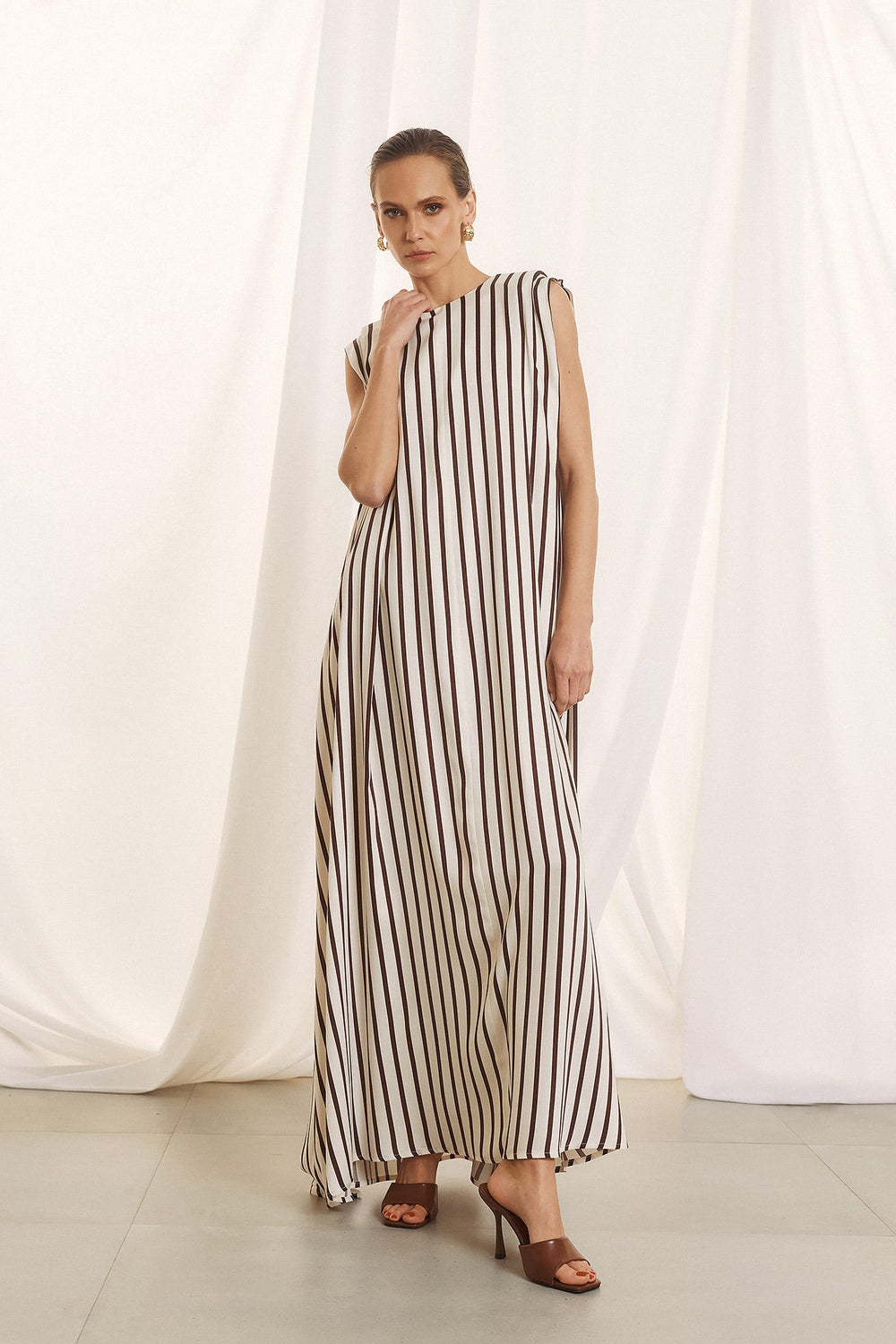 Φόρεμα μάξι ριγέ με βάτες Figaro Fashion