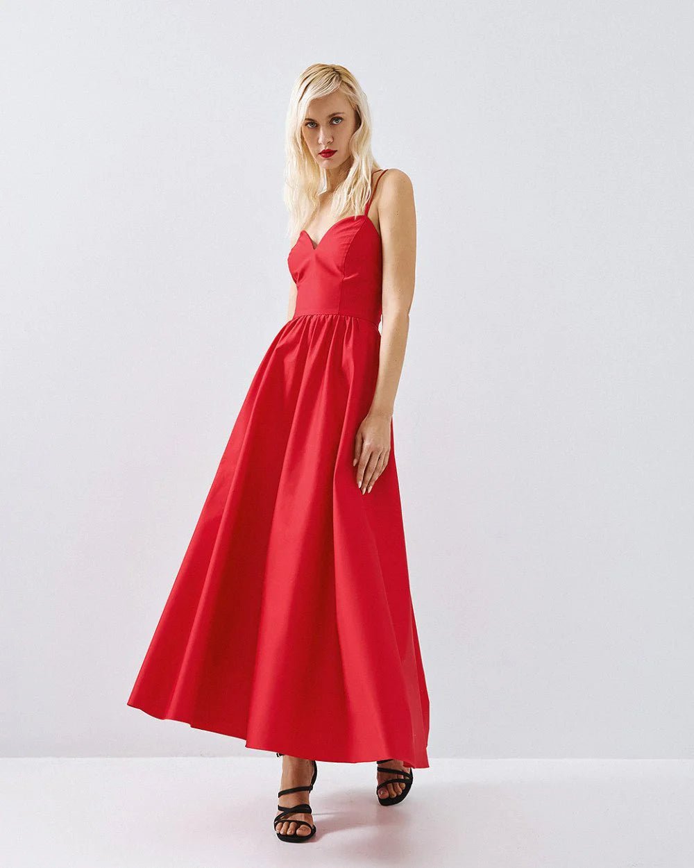 Φόρεμα μίντι κλος με σούρες Access Fashion