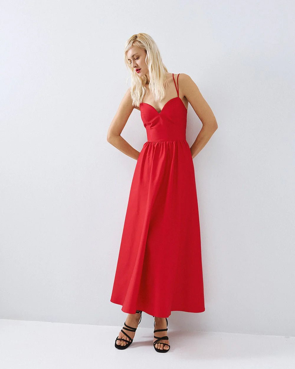 Φόρεμα μίντι κλος με σούρες Access Fashion