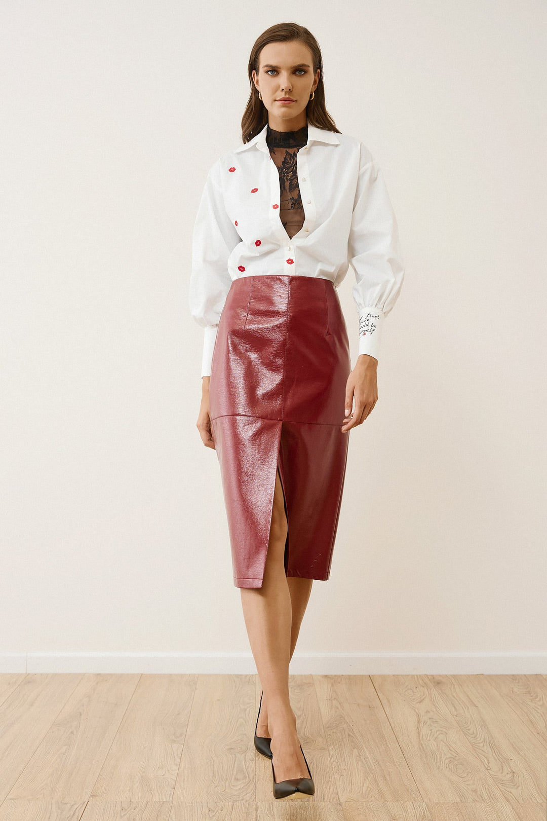 Φούστα vinyl μίντι με σκίσιμο Figaro Fashion