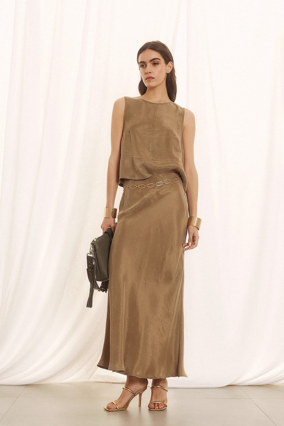 Λαδί Lyocell Set με Maxi Φούστα & Αμάνικο Top Figaro Fashion