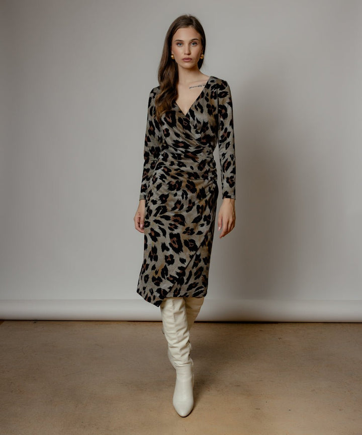 Midi animal print φόρεμα με V λαιμόκοψη Coelia