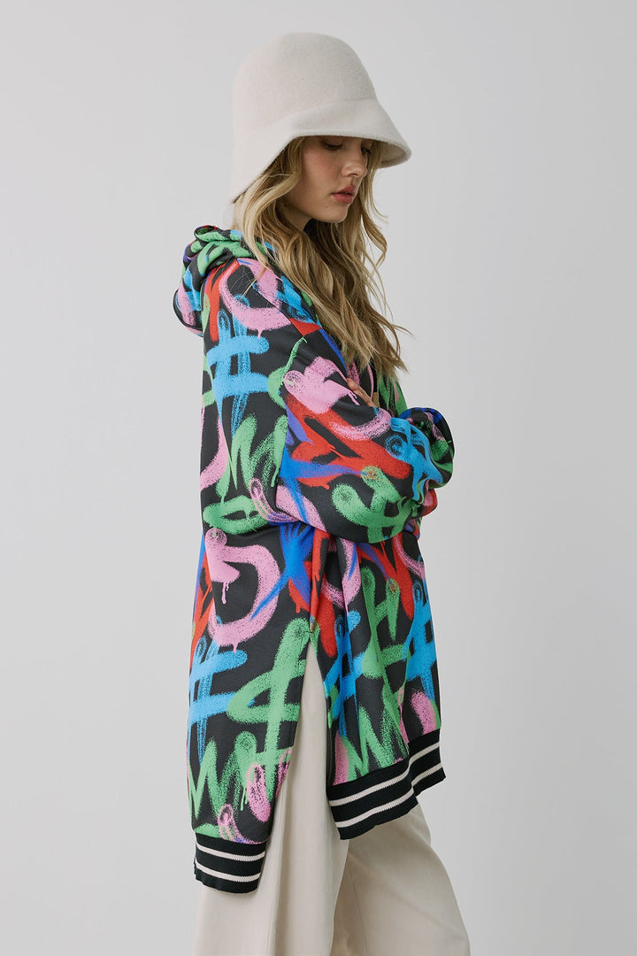 Μπλούζα oversized graffiti με κουκούλα Figaro Fashion - A Collection Boutique