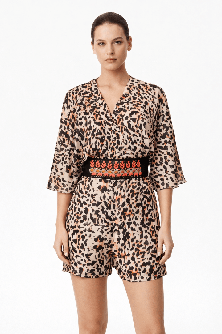 Ολόσωμο σορτς leopard με κεντημένη ζώνη Access Fashion