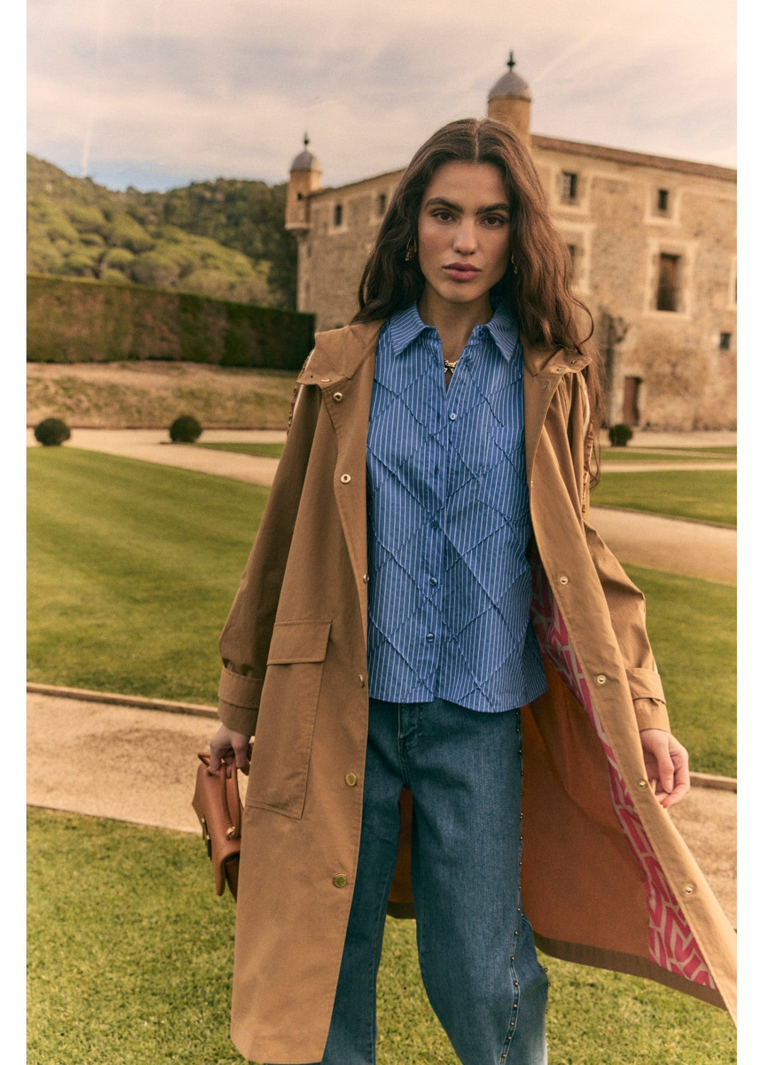Oversized καμπαρντίνα με διακοσμητικές τρέσες Lola Casademunt