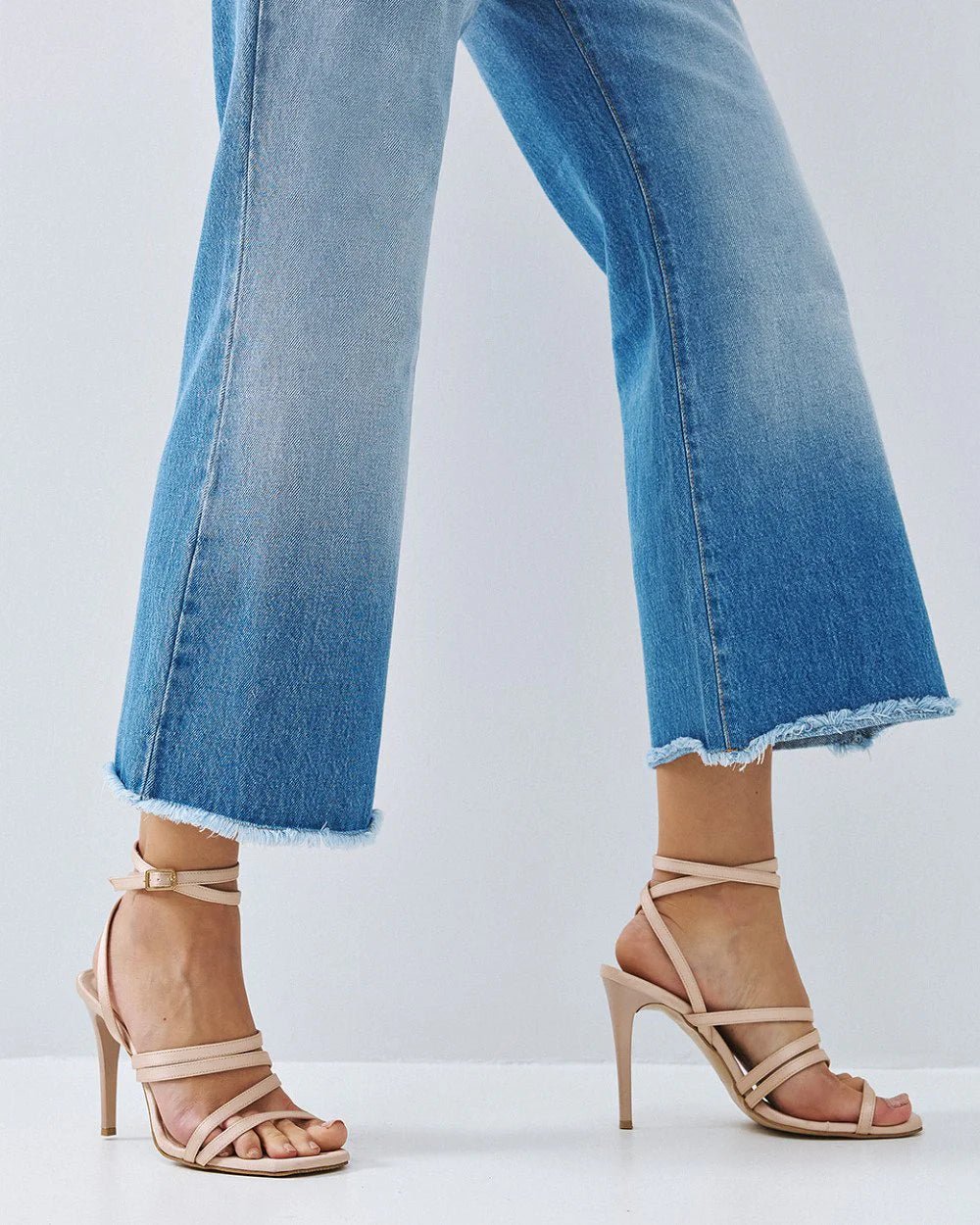 Παντελόνι denim capri με ξέφτια Access Fashion