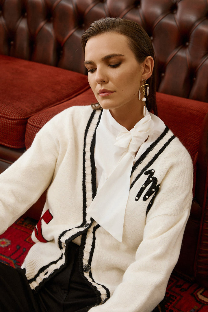 Πλεκτή ζακέτα με κεντημένες λεπτομέρειες Figaro Fashion