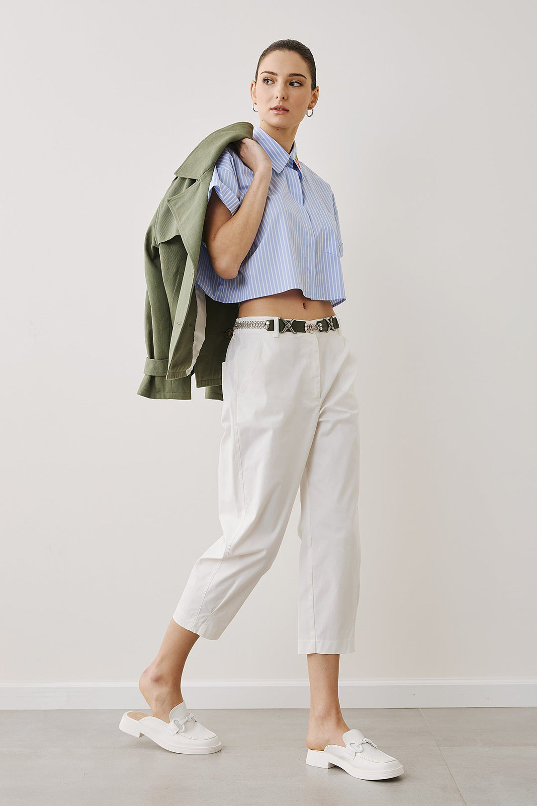 Πουκάμισο ριγέ crop με patch κεντημένο κερασάκι Figaro Fashion