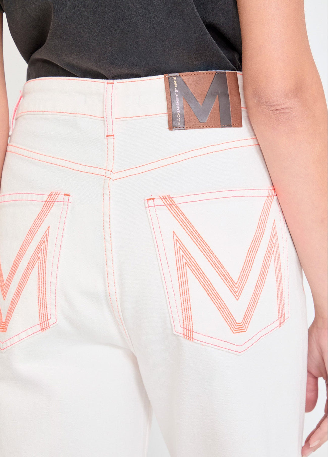 Ψηλόμεσο denim παντελόνι culotte με contrast εξώγαζα Lola Casademunt