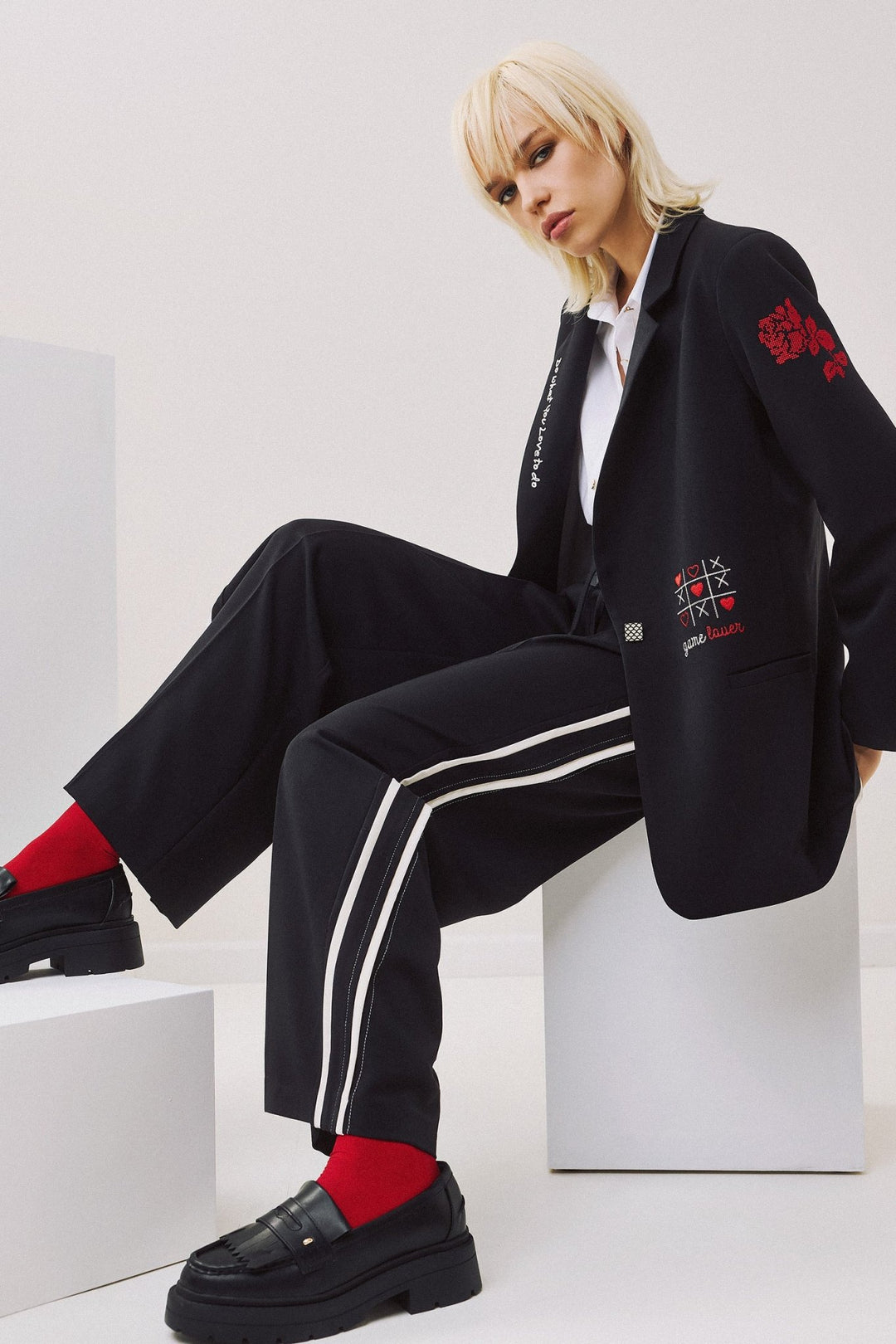 Σακάκι με κεντήματα Figaro Fashion