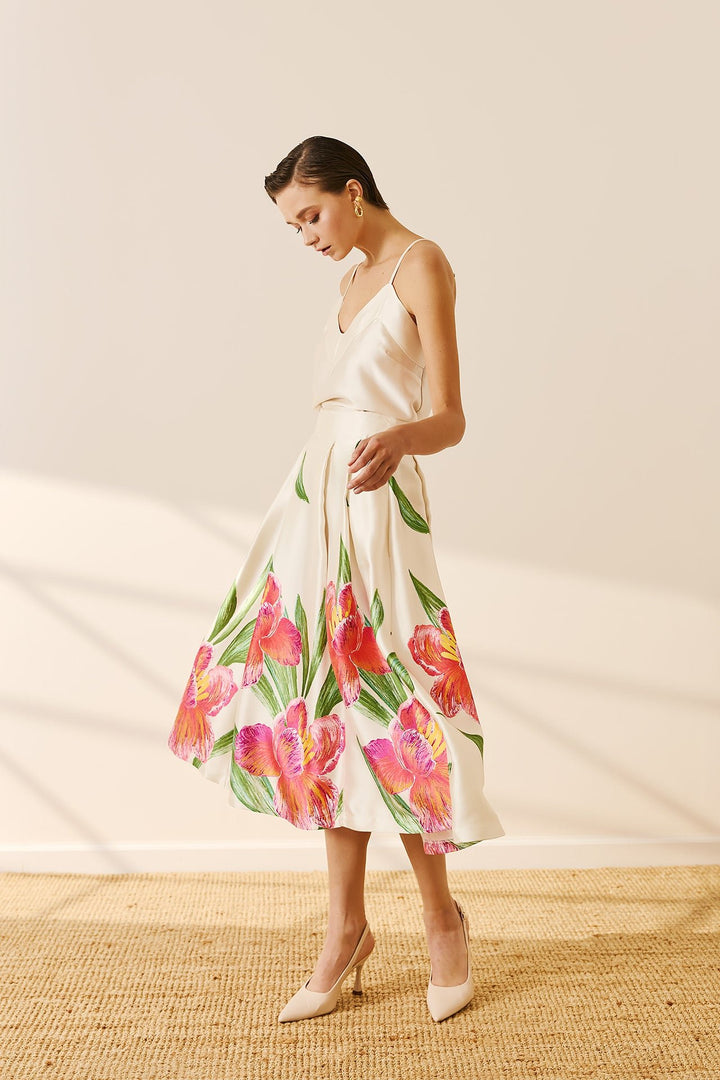Τοπ σατέν με τιράντες και V λαιμόκοψη Figaro Fashion