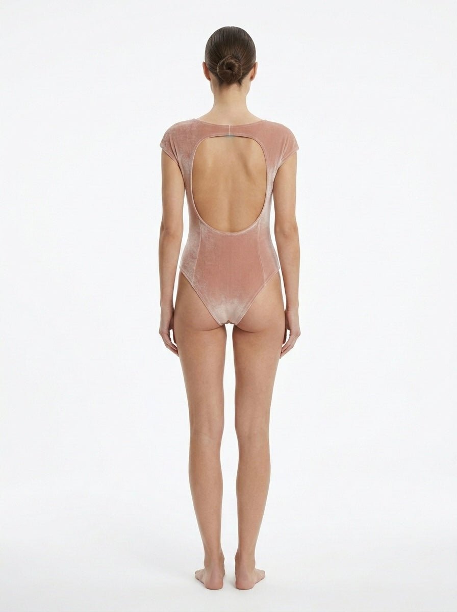Velvet κορμάκι με ανοιχτή πλάτη A Collection Boutique