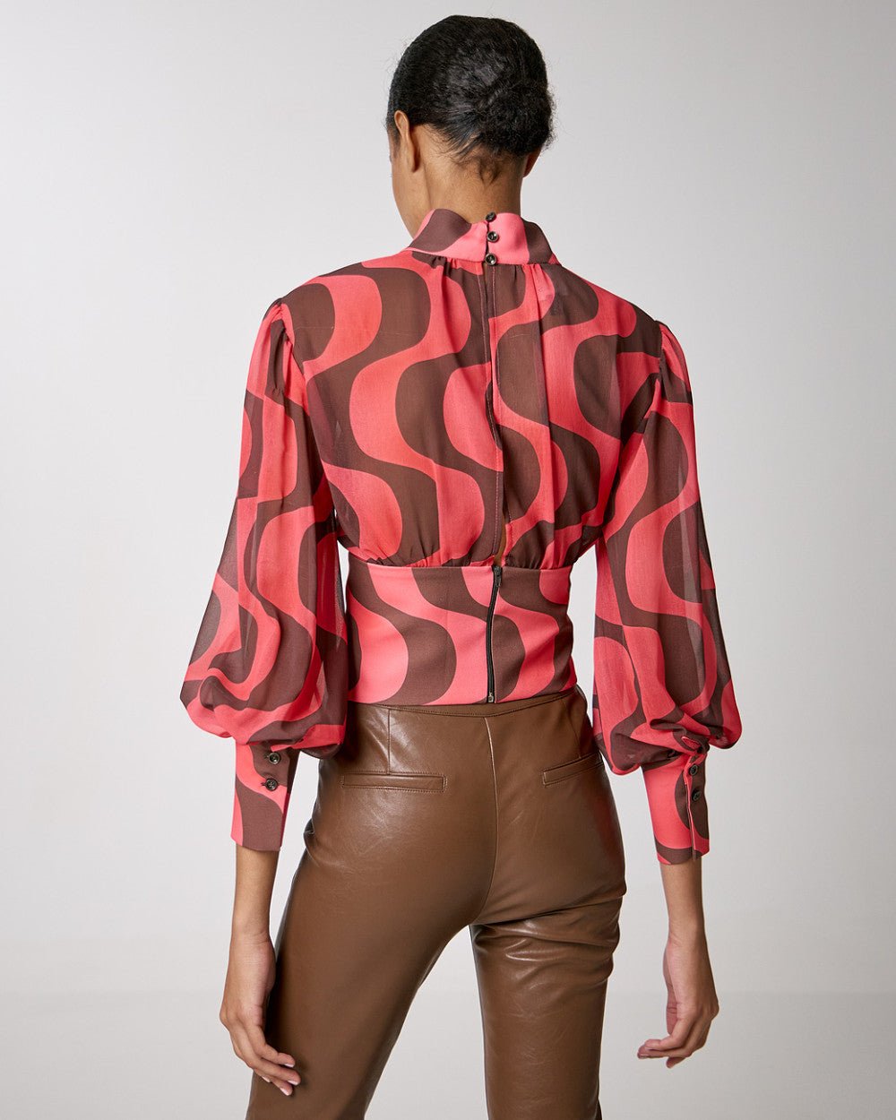 Μπλούζα εμπριμέ ζιβάγκο με μανσέτες Access Fashion - A Collection Boutique